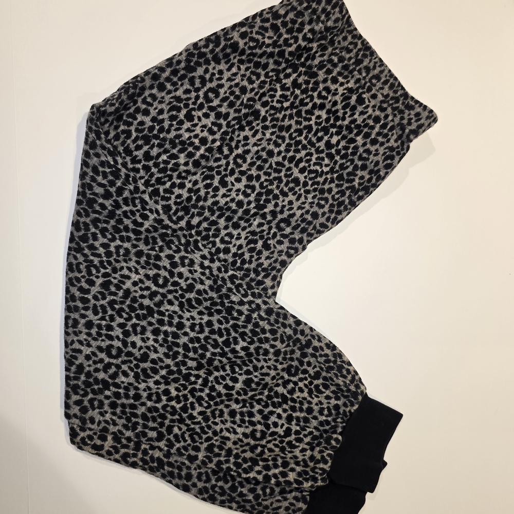 Old Navy Black and Gray Leopard Print Jogger Pants